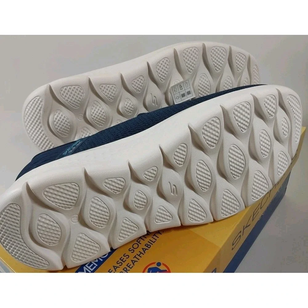 NEW Size 9 WIDE - Skechers Go Walk Flex Relish Shoes Slip-Ins Sneaker 124963W